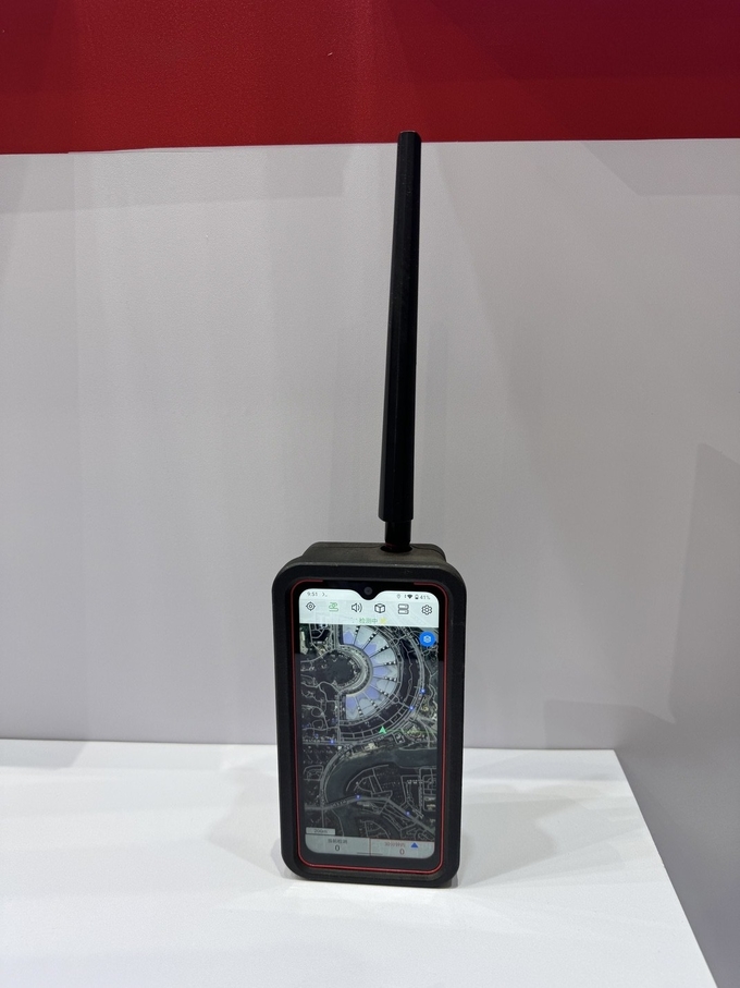 Phi công định vị FPV máy dò 10 máy bay không người lái đồng thời phát hiện số lượng quỹ đạo theo dõi 1