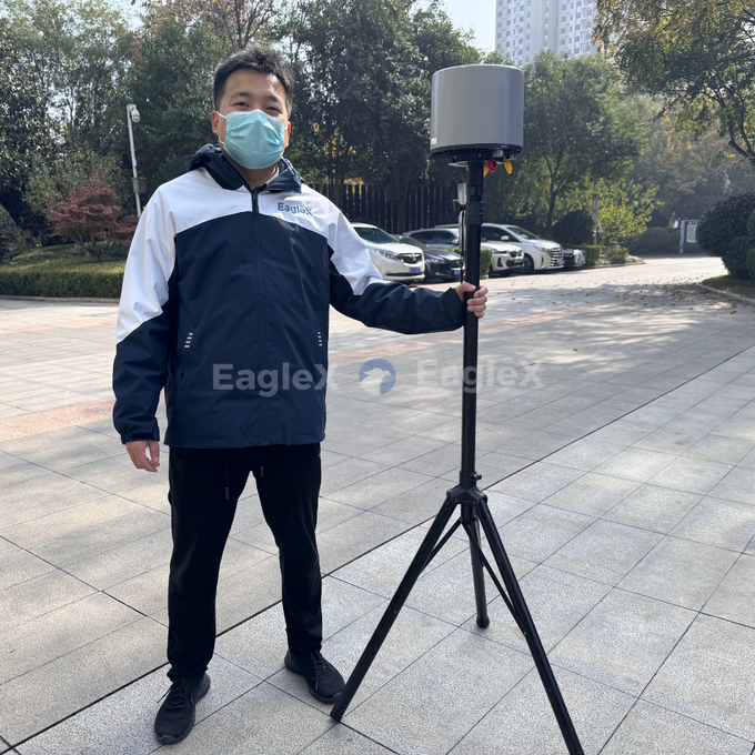 Hệ thống phát hiện máy bay không người lái phát hiện hơn 30 máy bay không người lái 0-5km độ chính xác vị trí <10m Thiết kế nhỏ gọn 1