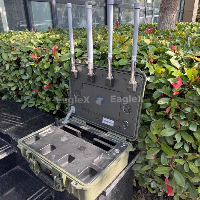 8KM FPV Drone Detection Range Portable Handheld UAV Drone Detector cho buổi hòa nhạc, cảnh sát, quân đội, xe hơi 1